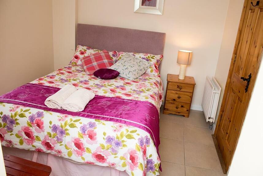 Sive Budget Accommodation Cahersiveen Buitenkant foto